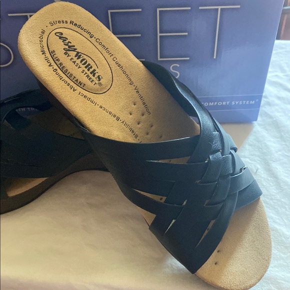 Women's Rosanna Slip Resistant Wedge Sandal Women's Black Size 10W - Picture 1 of 13
